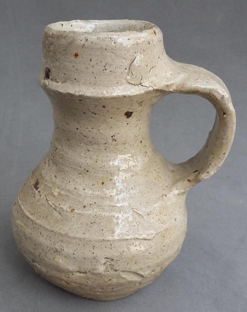 16 de eeuw KLEIN 8,6 cm. Raeren Steengoed Kruikje Oliekruik, Antiek en Kunst, Antiek | Keramiek en Aardewerk, Ophalen of Verzenden