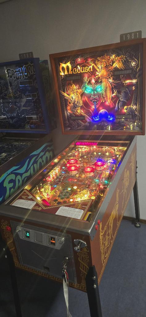 Bally's Medusa in mooie staat, Verzamelen, Automaten | Flipperkasten, Gebruikt, Elektronisch, Flipperkast, Bally, Ophalen
