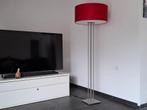 Vloerlamp met grote kap, Huis en Inrichting, Lampen | Vloerlampen, Ophalen, Zo goed als nieuw, Metaal, Modern