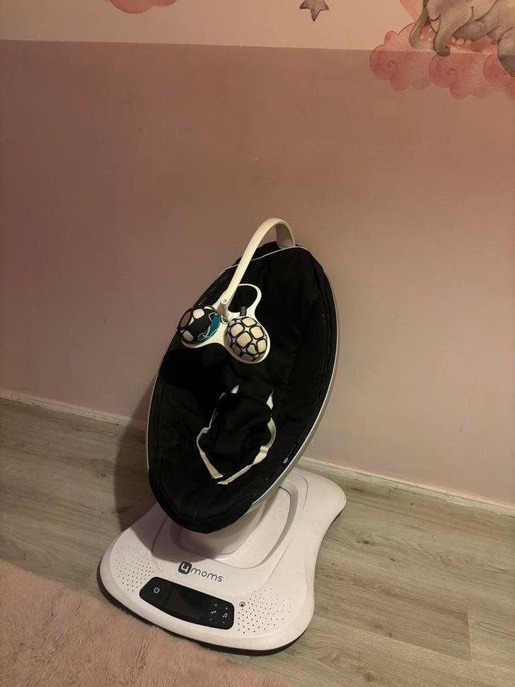 4moms MamaRoo Wipstoel - Zo goed als nieuw!, Kinderen en Baby's, Wipstoeltjes, Zo goed als nieuw, Wipstoel, Overige merken, Met gordel(s) of riempje(s)