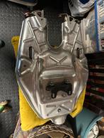 Uitlaat demper Aprilia Dorsoduro 750, Ophalen