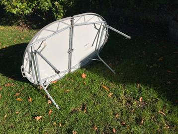 Kampeertafel - Ovaal beschikbaar voor biedingen