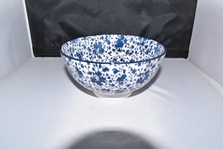 Schaaltjes Gusta Floral servies, Huis en Inrichting, Keuken | Servies, Nieuw, Overige typen, Overige stijlen, Overige materialen