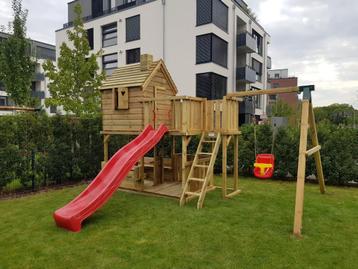 Glijbaan speelhuis speeltoren schommel speeltoestel