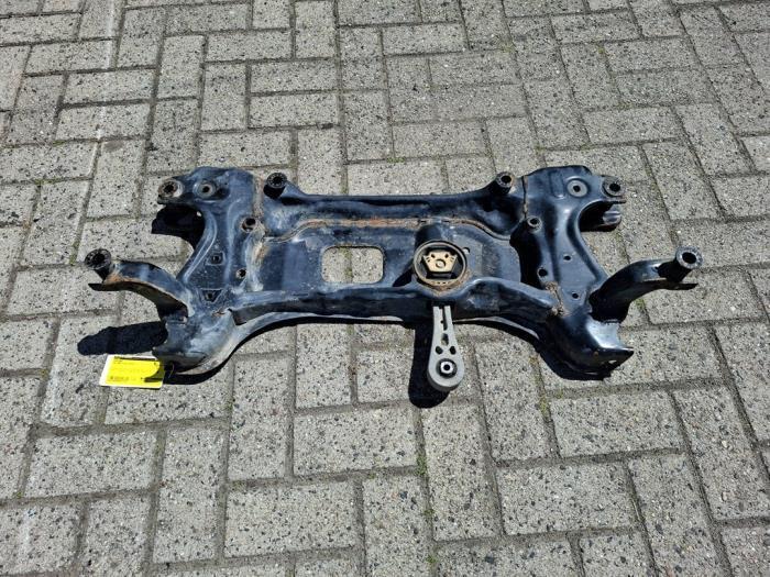 Subframe van een Volkswagen Caddy, Auto-onderdelen, Ophanging en Onderstel, Volkswagen, Gebruikt, 3 maanden garantie, Verzenden