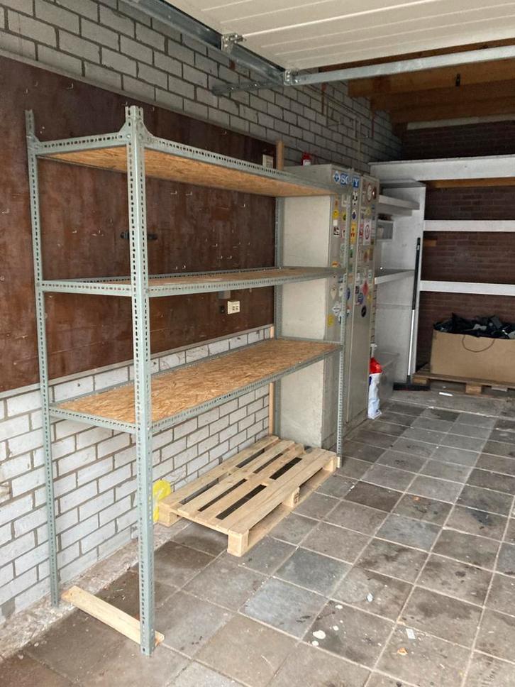 Garage box te huur in abbenes 260 pm met electra, Auto-onderdelen, Accu's en Toebehoren, Nieuw, Ophalen of Verzenden