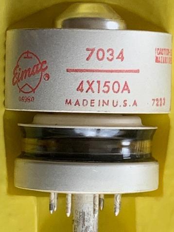 NOS  . twee 4X150 power tetrode , militaire specs beschikbaar voor biedingen