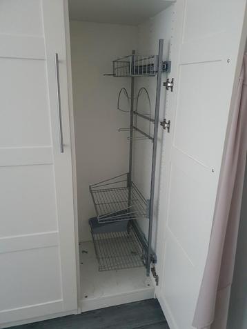 IKEA UTRUSTA UITSCHUIFBAAR SCHOONMAAKREK
 beschikbaar voor biedingen