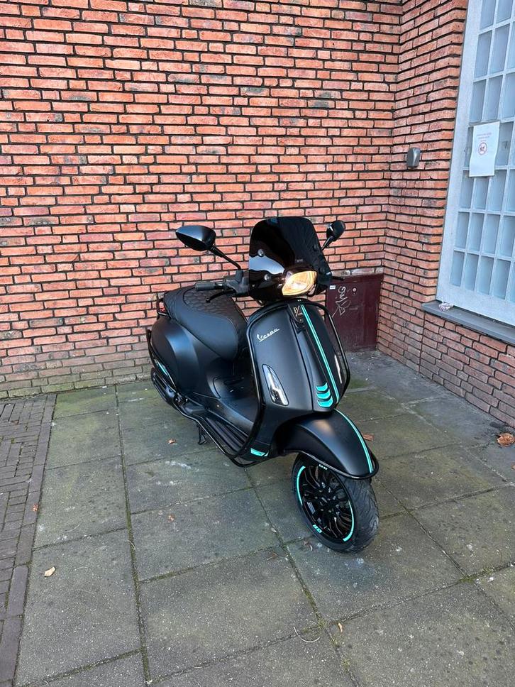 Vespa sprint e4 full option (mono zadel) 1ste eigenaar, Fietsen en Brommers, Brommers | Vespa, Zo goed als nieuw, Ophalen of Verzenden