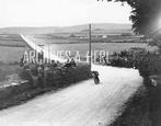 Indian V-twin racer Jake DeRosier 1911 Isle of Man TT, Verzenden, Foto, Nieuw, Voor 1940