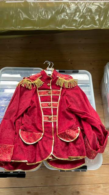 Nieuwe carnavalsjassen dames maat s/m/l beschikbaar voor biedingen