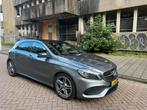 Mercedes-Benz A-Klasse A180 2018, Auto's, 1325 kg, Zwart, 4 cilinders, Leder en Stof