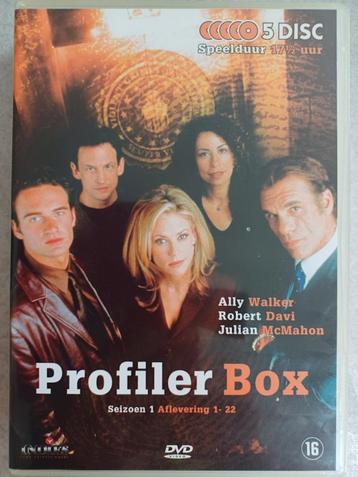 Profiler S1 (Ally Walker, Robert Davi, Julian McMahon) 22 af beschikbaar voor biedingen