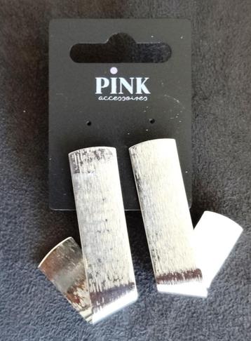 Nieuw: Pink grote oorbellen (stekers) rvs zilver-kleur beschikbaar voor biedingen