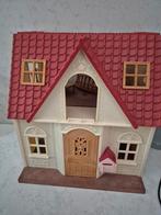 Sylvanian huis + figuren, Ophalen of Verzenden, Zo goed als nieuw, Poppenhuis