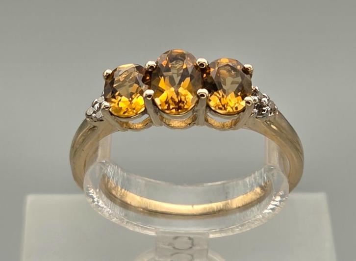 Gouden Vintage ring edelsteen citrien en diamant. 2025/674., Sieraden, Tassen en Uiterlijk, Ringen, Zo goed als nieuw, Dame, 17 tot 18
