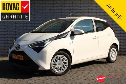 TOYOTA Aygo 1.0 VVT-i 72pk 5D x-play | Camera | Cruise | NAV, Auto's, Toyota, Te koop, Aygo, ABS, Achteruitrijcamera, Airbags