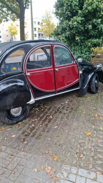 Gezocht: Linker achterdeur voor een 2CV6 Charleston  beschikbaar voor biedingen