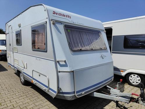 Mooie 4-persoons Dethleffs New-line 430 met voortent, Caravans en Kamperen, Caravans, Bedrijf, 750 - 1000 kg, Treinzit, Dethleffs