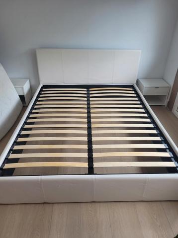 2 persoonsbed 160x200 creme/wit kunstleer met opbergruimte