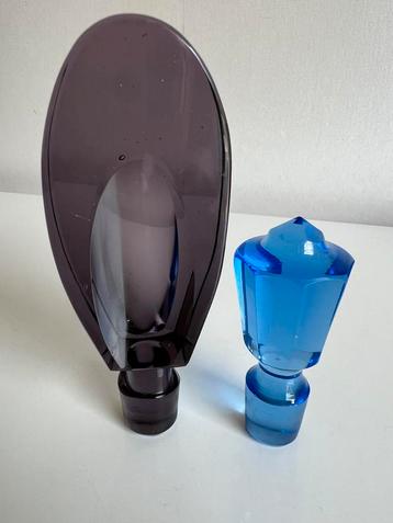 2 Vintage Kristal Glazen Karaf Flessenstop Lichtblauw Paars beschikbaar voor biedingen
