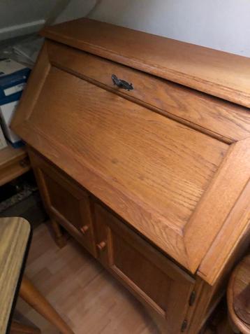 Mooie Eikenhouten Secretaire beschikbaar voor biedingen