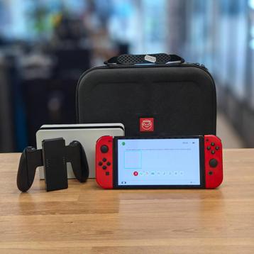Nintendo Switch OLED Spelcomputer | Rood/Zwart - In Nette St beschikbaar voor biedingen