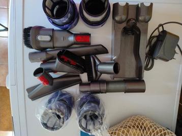 Dyson V10 Motorhead Onderdelen beschikbaar voor biedingen