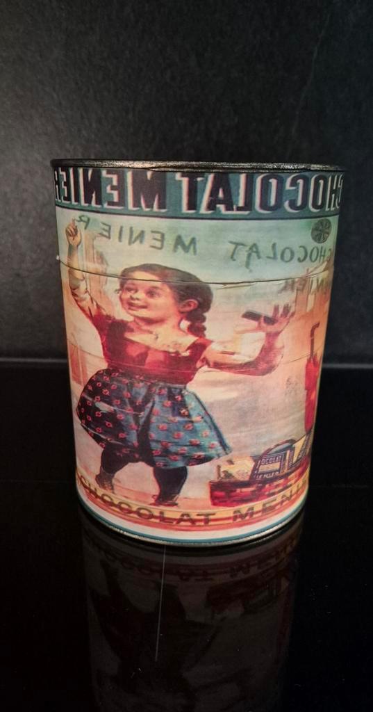 Vintage Chocolade Menier Blik, Verzamelen, Blikken, Gebruikt, Overige, Overige merken, Ophalen of Verzenden