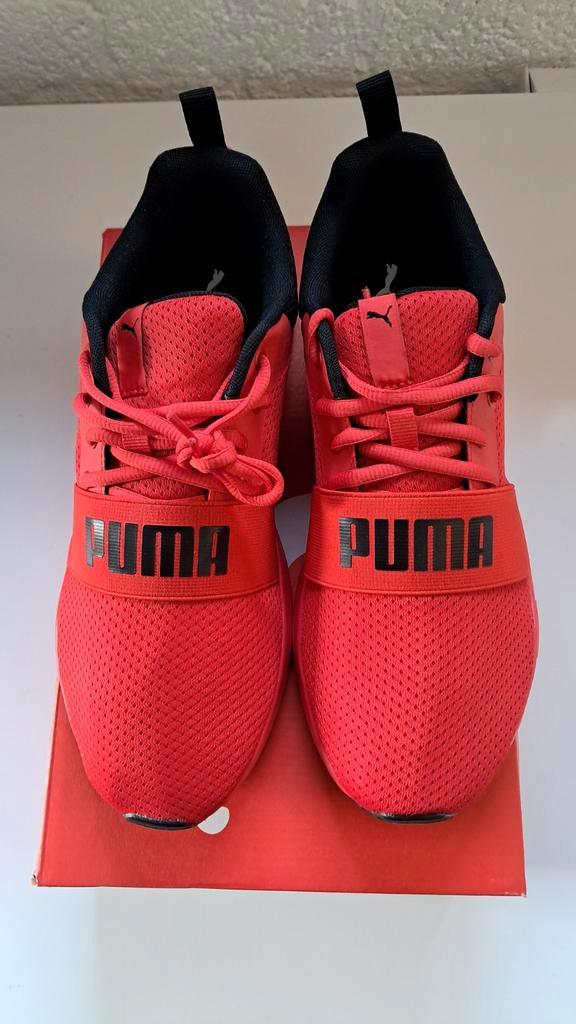Puma Sneakers Wired Run Rood - Maat 43, Sport en Fitness, Loopsport en Atletiek, Zo goed als nieuw, Overige merken, Ophalen of Verzenden