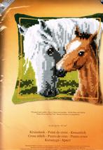 Cado vervaco borduurpakket kussen, wit paard met veulen, Ophalen of Verzenden, Nieuw, Handborduren, Borduurpakket