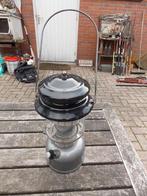 Coleman unleaded 1 benzine lamp stormlamp, Gebruikt