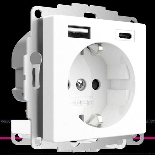 2USB stopcontact incharge WIT mat wandcontactdoos, Doe-het-zelf en Verbouw, Elektra en Kabels, Nieuw, Stopcontact, Ophalen of Verzenden