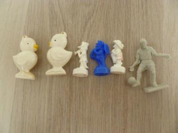Enkele figuurtjes o.a. voor op potlood. beschikbaar voor biedingen