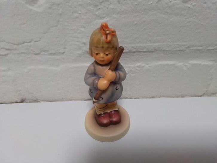 Goebel kann schon schreiben  sharpest student nummer 2087A, Verzamelen, Beelden en Beeldjes, Zo goed als nieuw, Hummel, Ophalen of Verzenden