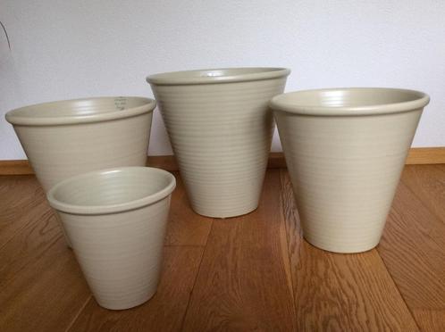 Bert Huls design bloempotten, 4 stuks in diverse afmetingen, Huis en Inrichting, Woonaccessoires | Overige, Zo goed als nieuw
