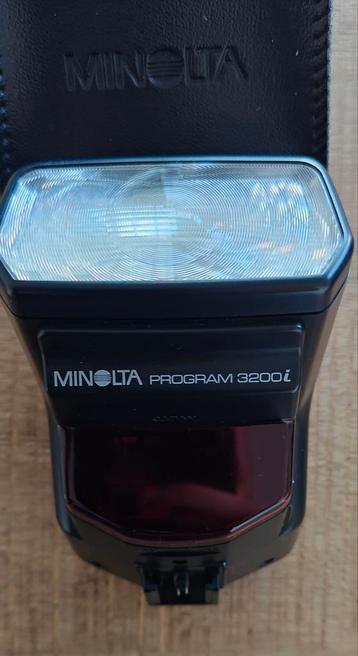 Minolta Flitsers Pragram 3200 met hoezen.(2 Stuks).