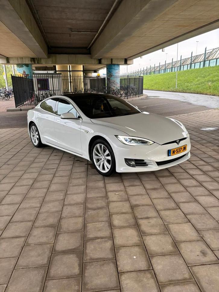 Tesla Model S70 Dealer onderhouden FREE supercharge, Auto's, Tesla, Particulier, Elektrisch, Hatchback, Automaat, Geïmporteerd