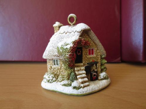 Lilliput Lane - The Donkey Stable - kerstboomornament, Verzamelen, Beelden en Beeldjes, Zo goed als nieuw, Overige typen, Verzenden