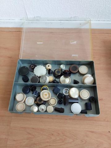 Vintage radio knoppen verzameling #7 beschikbaar voor biedingen
