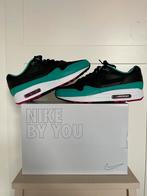 Nike Air Max 1 - By You - FB ‘Yeezy’ design, Kleding | Heren, Schoenen, Nieuw, Ophalen of Verzenden, Overige kleuren