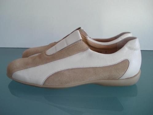 HARTJES nieuwe beige instappers 41, Kleding | Dames, Schoenen, Nieuw, Wandelschoenen, Beige, Verzenden