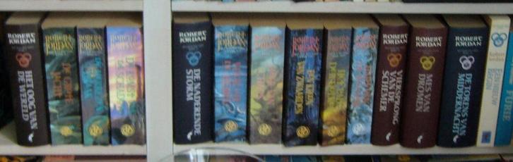 14x Rad des Tijds Vuur hemel pad der dolken Robert Jordan, Boeken, Fantasy, Zo goed als nieuw, Ophalen of Verzenden