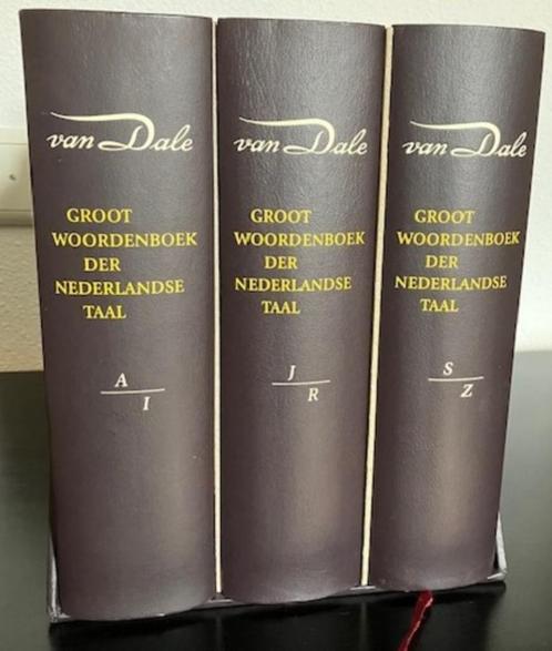 VAN DALE 13 E HERZIENE UITGAVE IN ZEER GOEDE STAAT, Boeken, Woordenboeken, Zo goed als nieuw, Nederlands, Van Dale, Ophalen