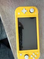 Nintendo Switch Lite - Geel, Spelcomputers en Games, Spelcomputers | Nintendo Switch Lite, Ophalen of Verzenden, Geel, Gebruikt