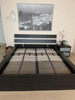 Hopen zwart bed 160x200 incl. 2 lattenbodems + nachtkastje, Zwart, Tweepersoons, Zo goed als nieuw, 200 cm