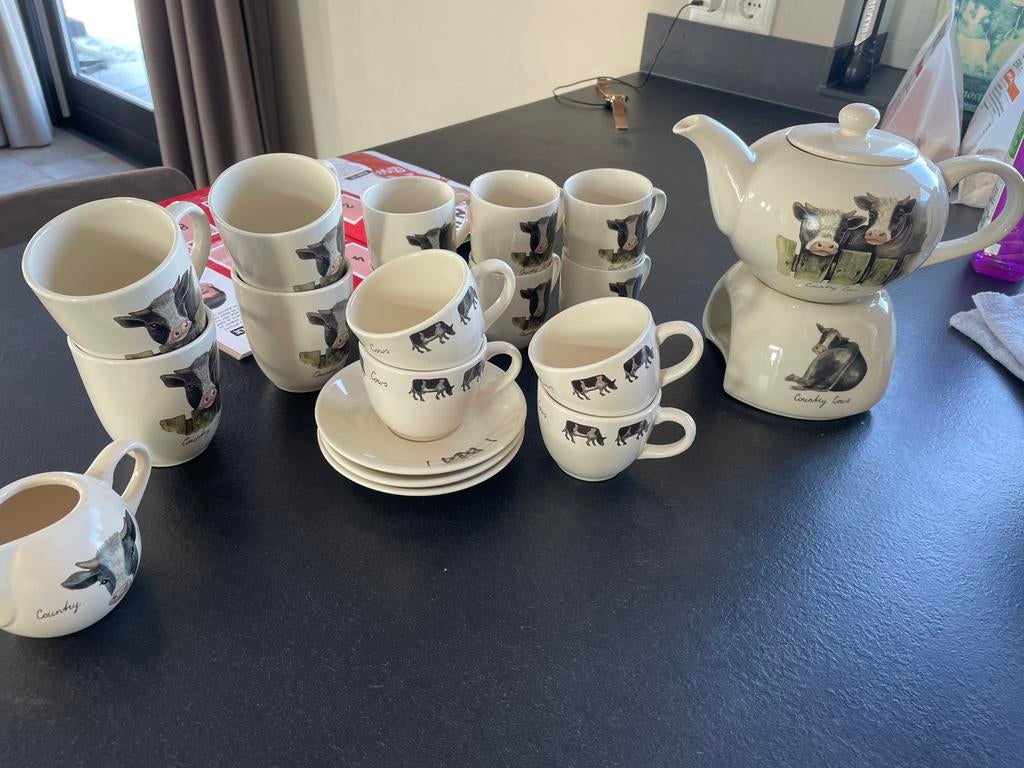 Servies country cows, Huis en Inrichting, Keuken | Servies, Zo goed als nieuw, Kop(pen) en/of Schotel(s), Overige stijlen, Porselein