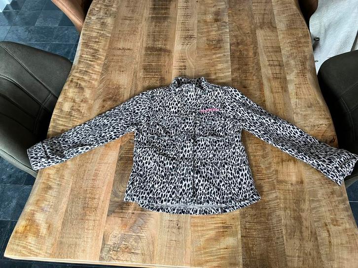 Vingino jas, Kinderen en Baby's, Kinderkleding | Maat 128, Zo goed als nieuw, Meisje, Jas, Ophalen of Verzenden