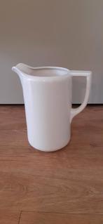 Vintage witte lampetkan, Ophalen