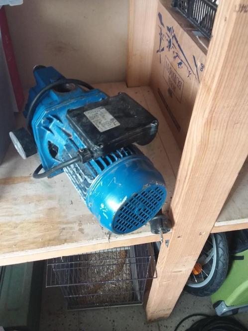Ebara zelfaanzuigende gietijzeren centrifugaal pomp; 5jr oud, Tuin en Terras, Waterpompen, Zo goed als nieuw, Elektrisch, Beregeningspomp
